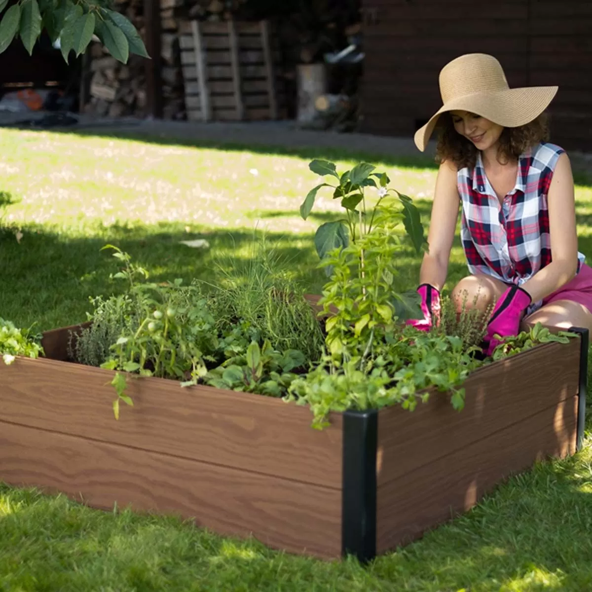 Stewart Garden Square Maple Bed – Maple Brown 4 Stewart Garden Square Maple Bed – Maple Brown - Image 4