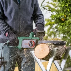 Bosch UniversalChain35 1.8W Mains Fed Corded 350mm Chainsaw -Garden Shop bosch universalchain35 1 8w mains fed corded 350mm chainsaw4059952608167 06i bq
