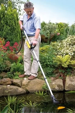 Hozelock 1752 0000 Corded Metal & Plastic Swimming Pool Vacuum Cleaners -Garden Shop hozelock 1752 0000 corded metal plastic swimming pool vacuum cleaners5010646048590 01i bq