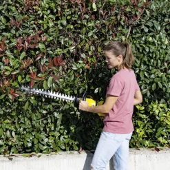 Kärcher 18V 500mm 14442420 Cordless Hedge Trimmer -Garden Shop karcher 18v 500mm 14442420 cordless hedge trimmer4054278550442 02i bq
