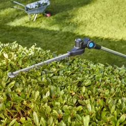 Mac Allister 18V 450mm MPHT1845-Li Cordless Pole Hedge Trimmer -Garden Shop mac allister 18v 450mm mpht1845 li cordless pole hedge trimmer5059340239569 01i