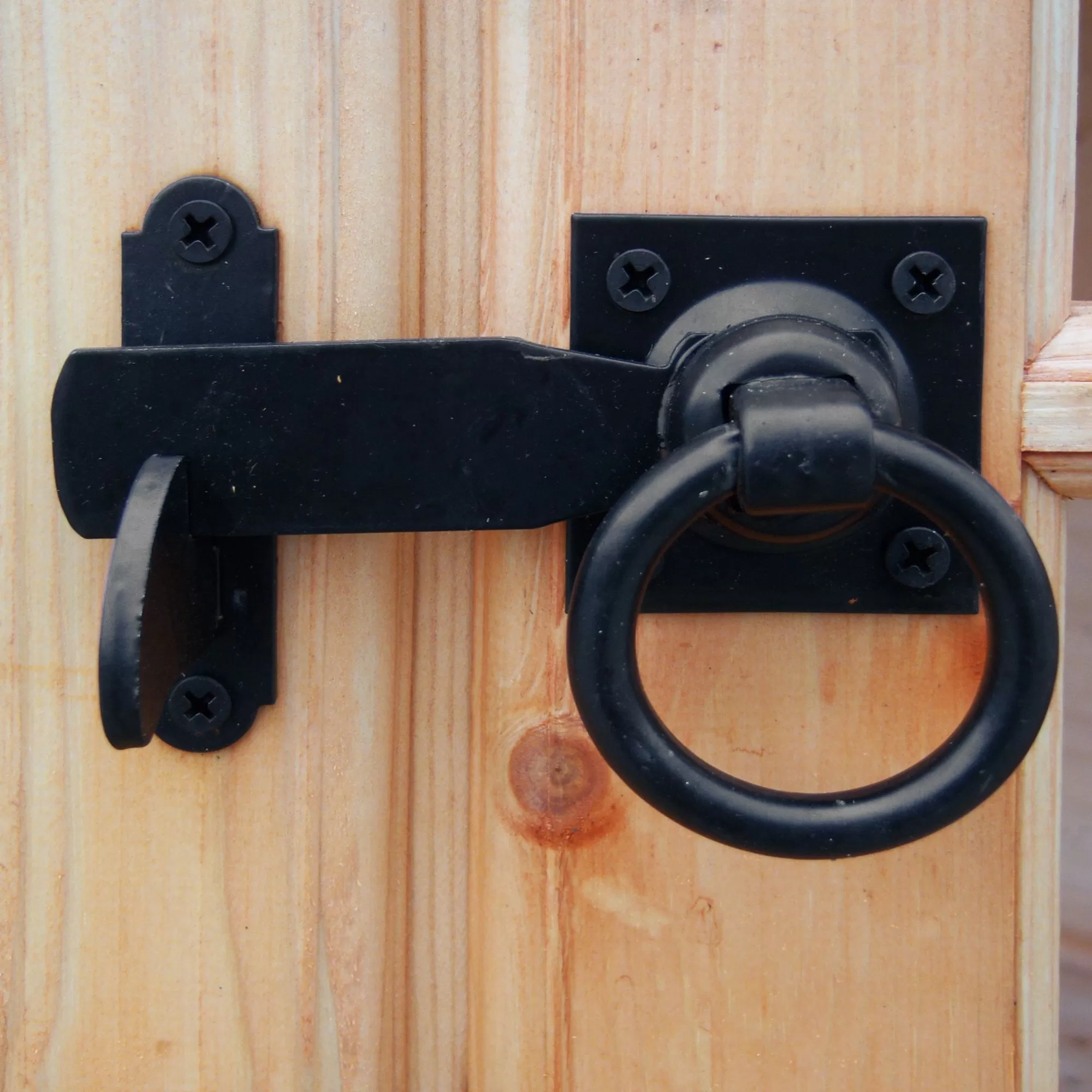 Shire Lumley 7x5 Toughened Glass Apex Shiplap Wooden Summer House - Base Included 5 Shire Lumley 7x5 Toughened Glass Apex Shiplap Wooden Summer House - Base Included - Image 5