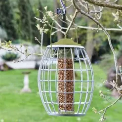 ChapelWood Ultra Squirrel Proof Peanut Feeder -Garden Shop ultra peanut feeder 1