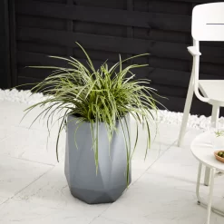 Verve Gardon Light Grey Fibreclay Hexagonal Plant Pot (Dia)29cm -Garden Shop verve gardon light grey fibreclay hexagonal plant pot dia 29cm5059340328201 01i